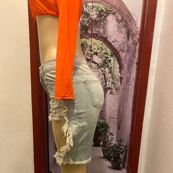 Fashion nova distressed Bermuda shorts size M - Picture 14 of 16